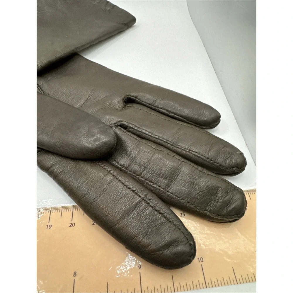 Vintage Woman's Brown Gloves - Size‎ 6.5